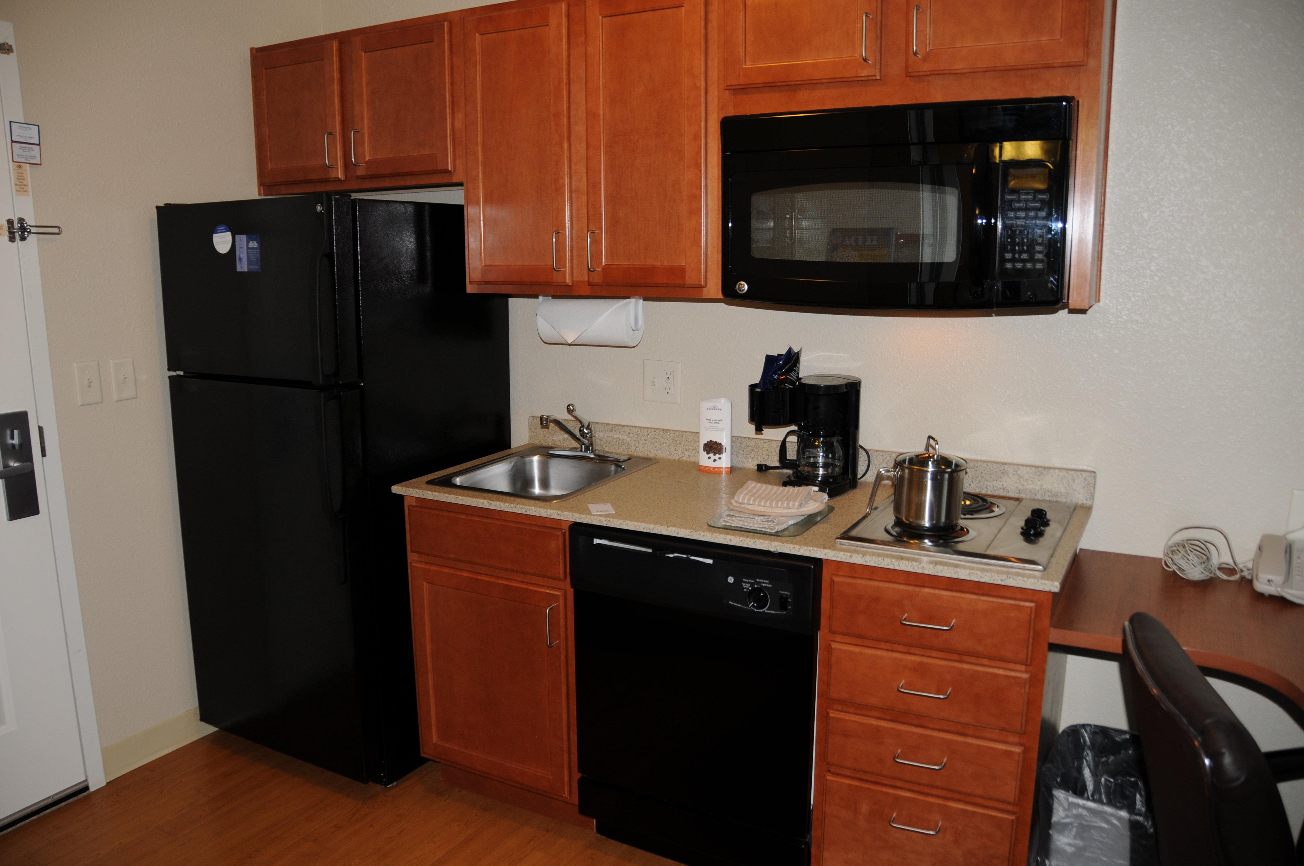 Candlewood Suites Boise - Towne Square By Ihg Экстерьер фото