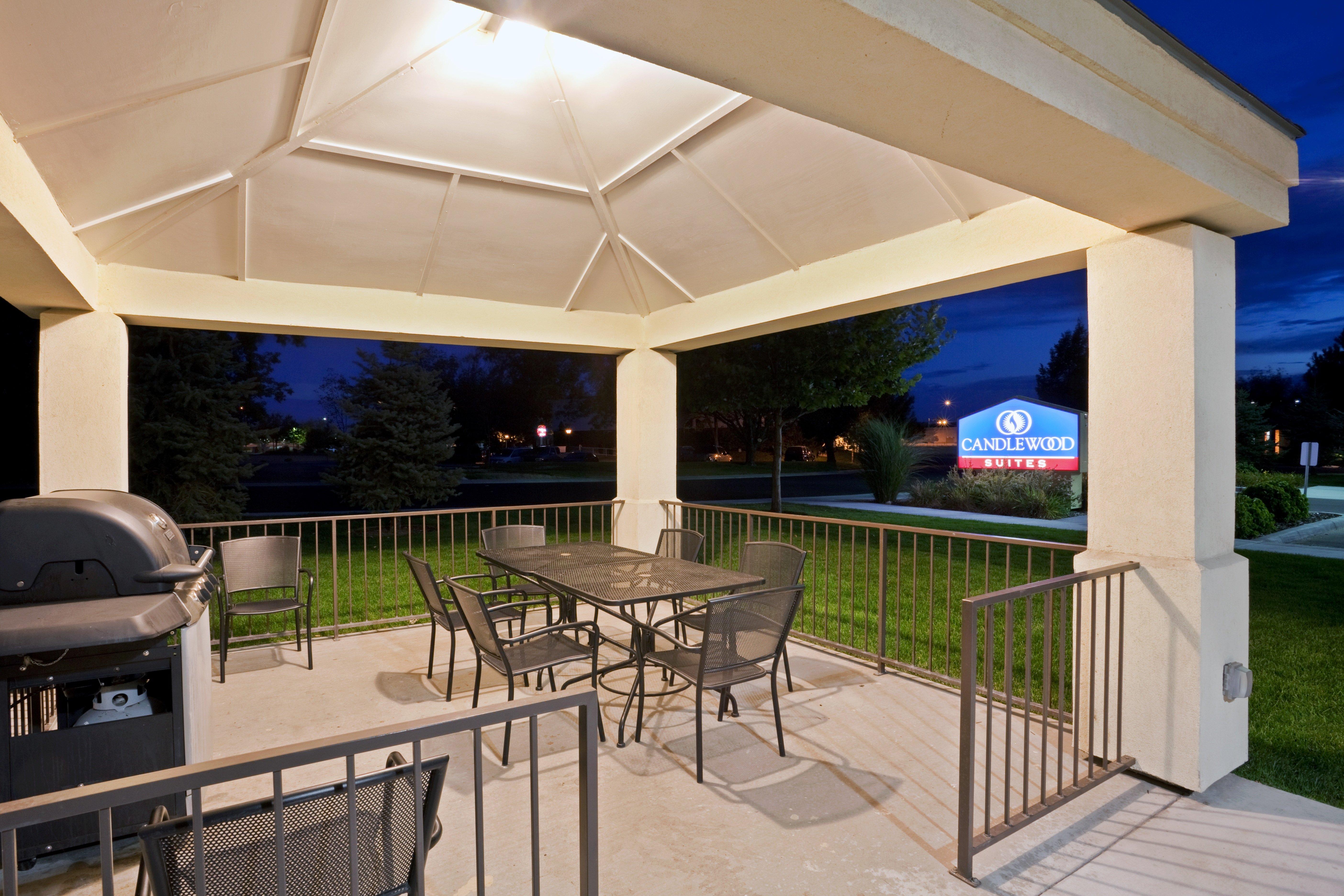 Candlewood Suites Boise - Towne Square By Ihg Экстерьер фото