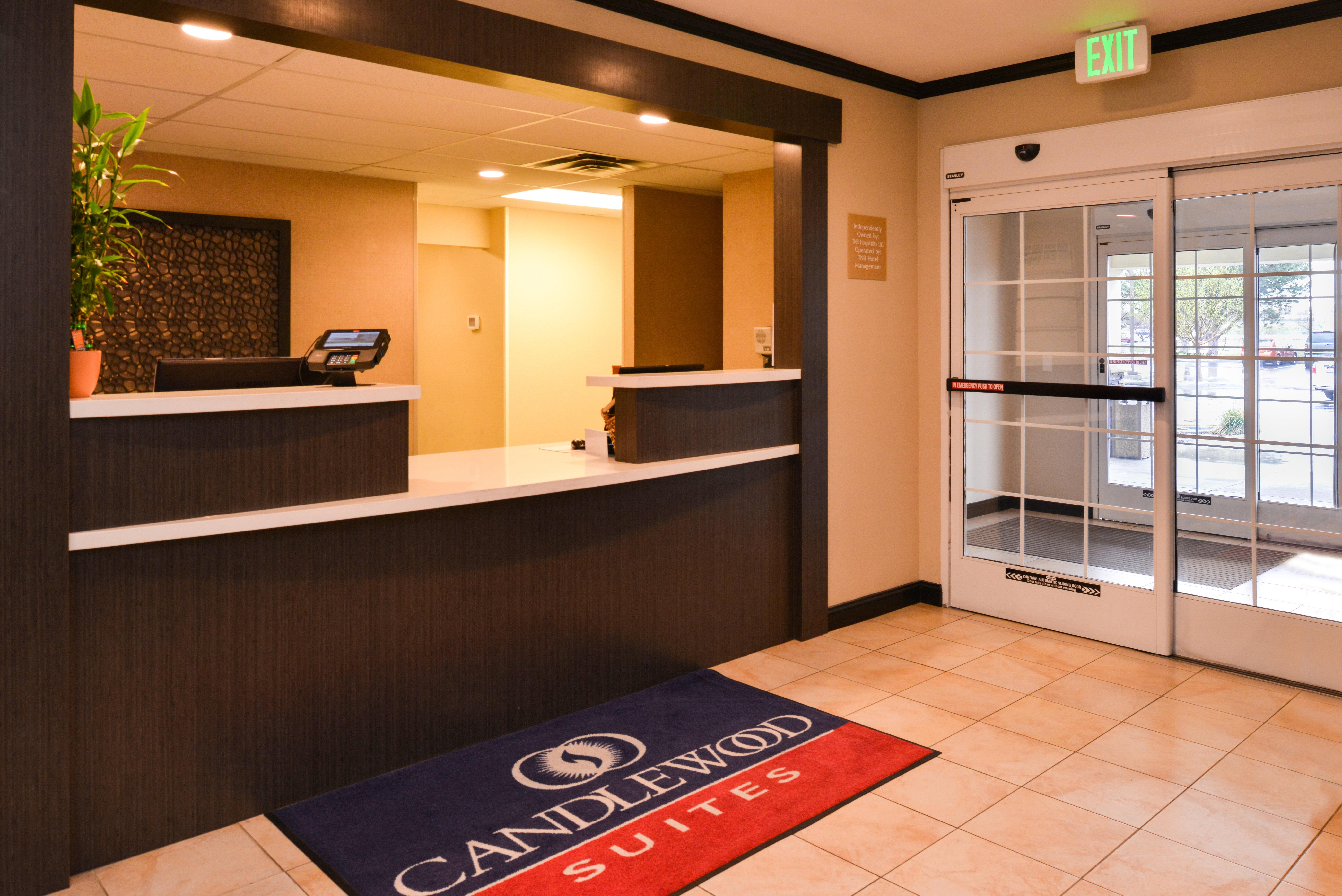 Candlewood Suites Boise - Towne Square By Ihg Экстерьер фото