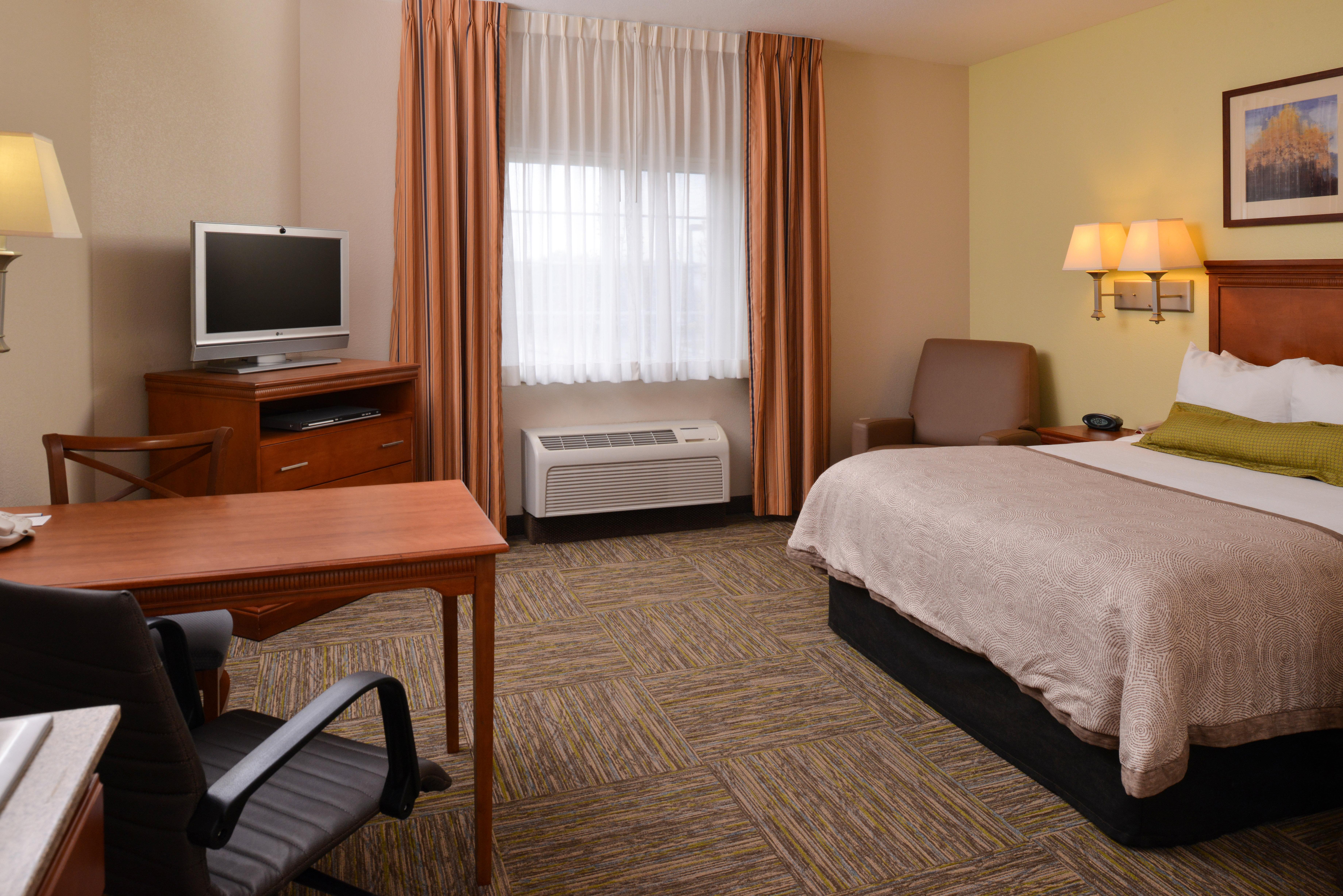 Candlewood Suites Boise - Towne Square By Ihg Экстерьер фото