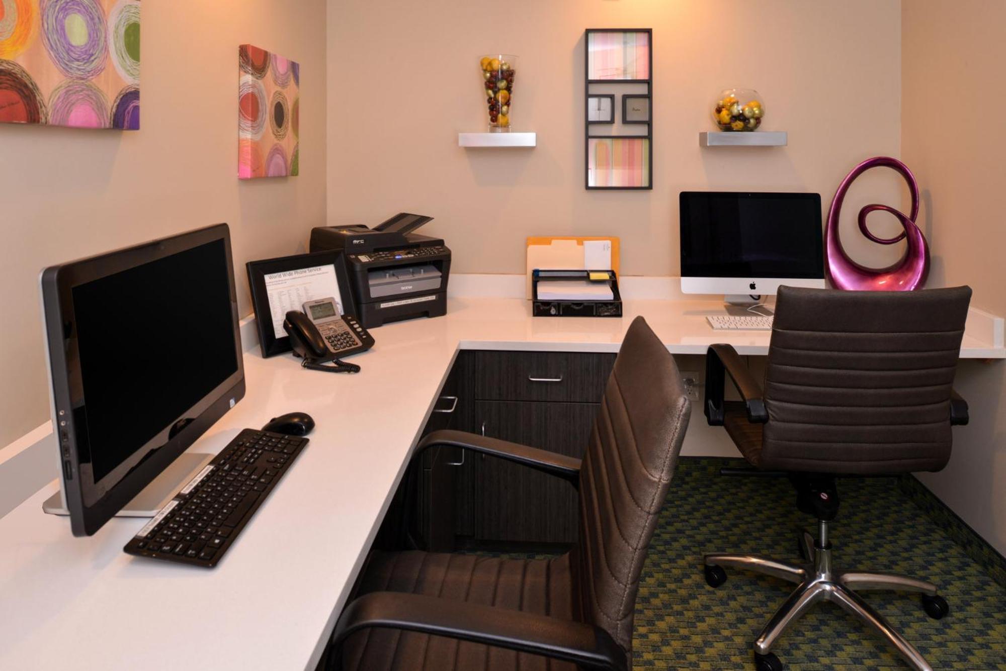 Candlewood Suites Boise - Towne Square By Ihg Экстерьер фото